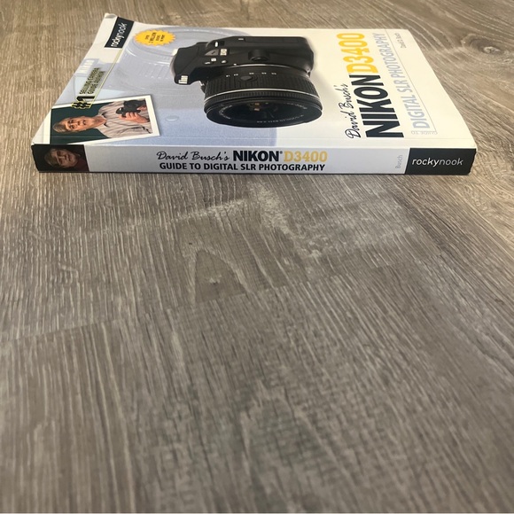 David Busch's Nikon D3400 Guide to Digital SLR Photography by David D. Busch - Picture 5 of 9